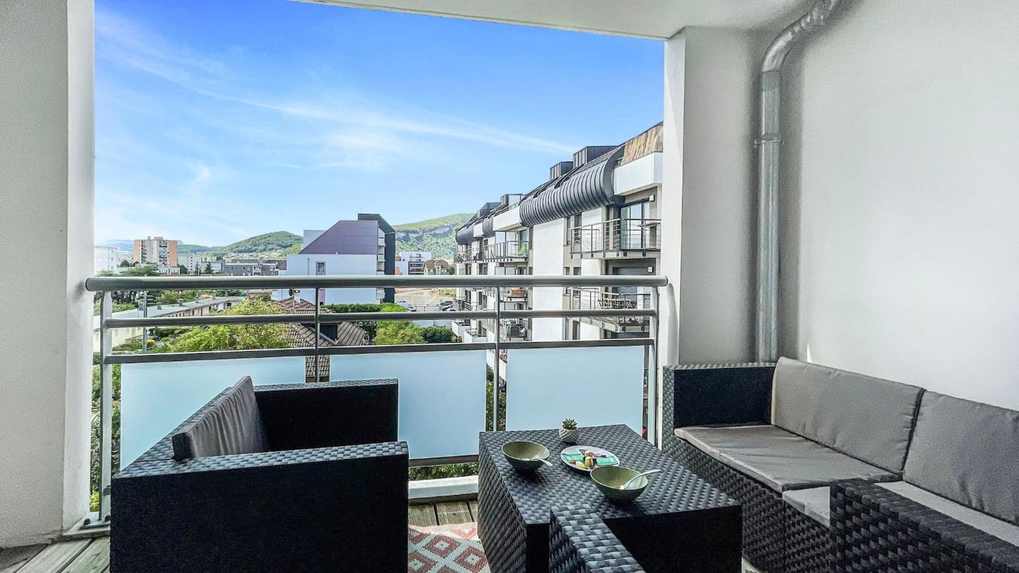 Homey Chloe - New - Parking Gratuit - Balcon Prive - Proche Geneve Annemasse Ngoại thất bức ảnh