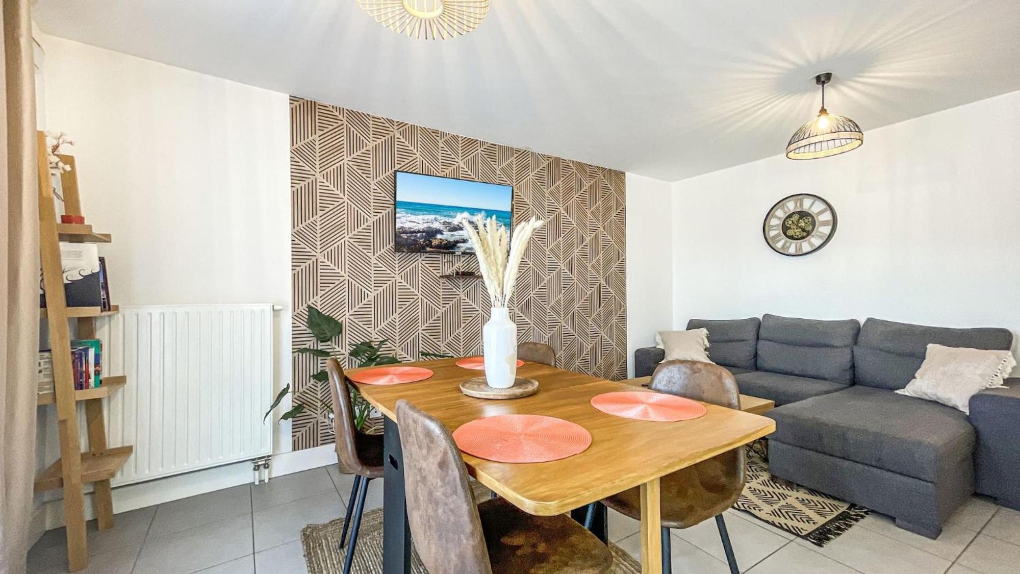 Homey Chloe - New - Parking Gratuit - Balcon Prive - Proche Geneve Annemasse Ngoại thất bức ảnh