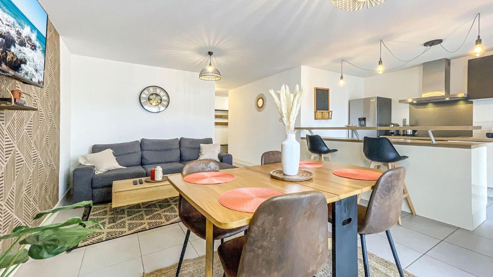 Homey Chloe - New - Parking Gratuit - Balcon Prive - Proche Geneve Annemasse Ngoại thất bức ảnh